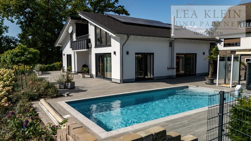 Perfekt für zwei - junges, stylisches Haus mit Sauna, Pool und Traumaussicht in Reichshof-Denklingen